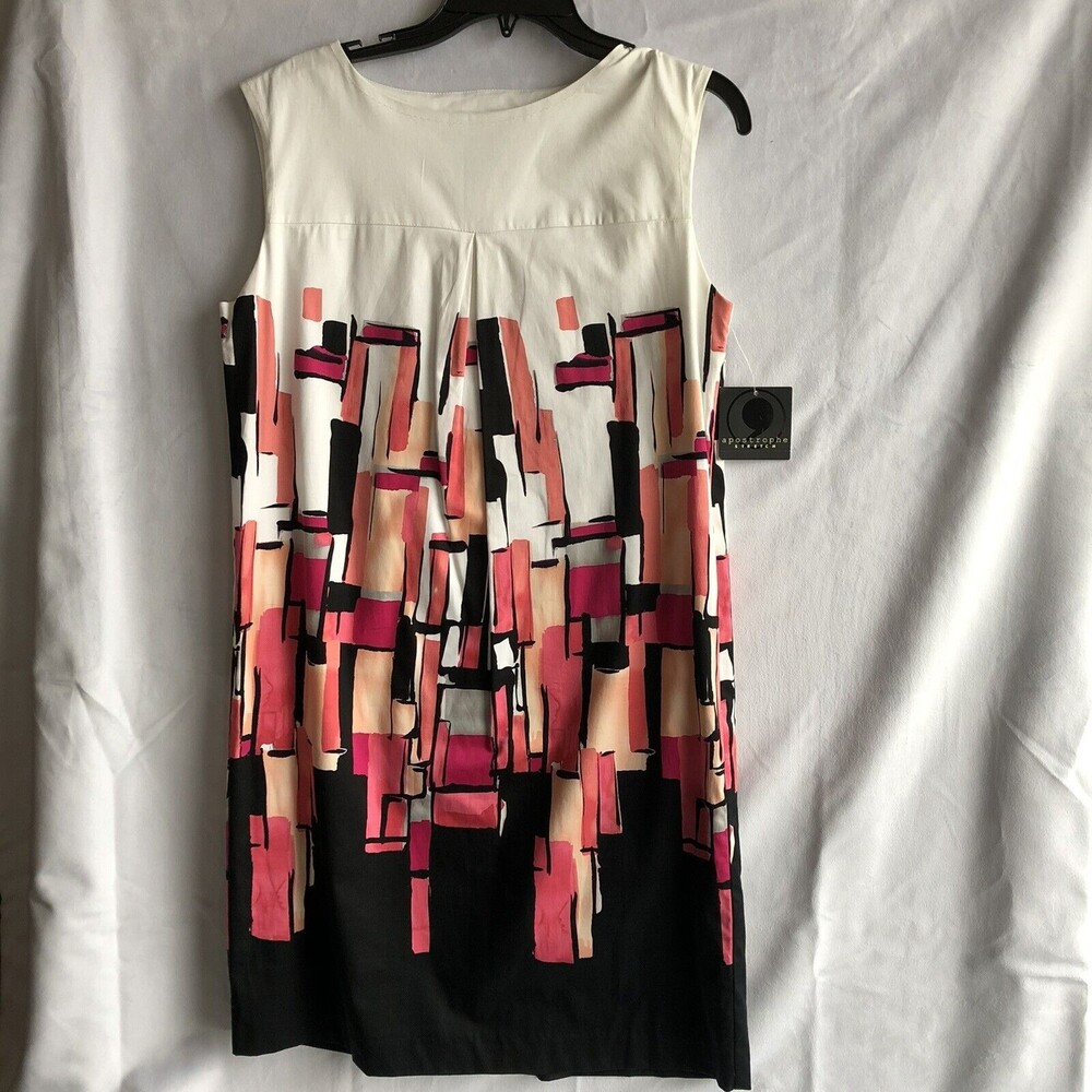 NWT Retro Geometric Apostrophe Dress, Boat Neck, Sheath, Pleats, Size Medium